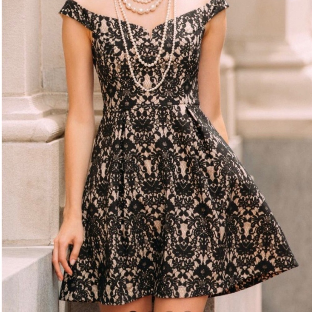 Off the shoulders dress